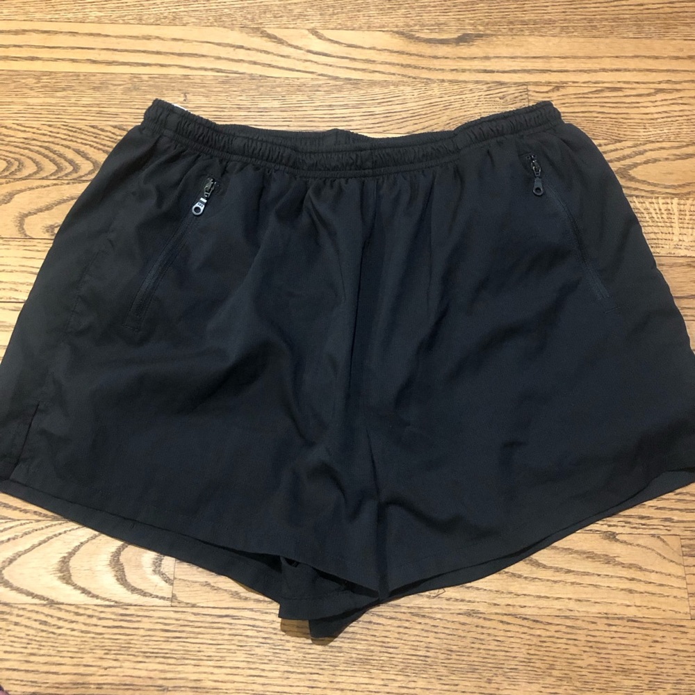 Girlfriend Collective Gazelle Shorts Black